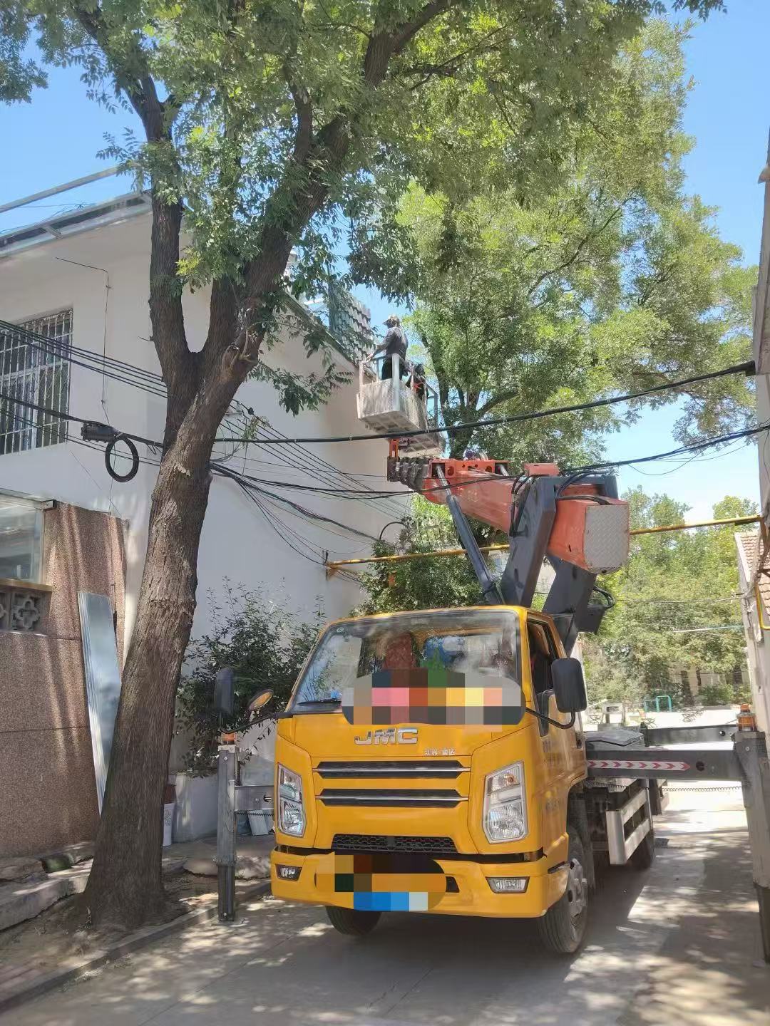 新华区高空作业车能吊装重物吗？最大承载多少公斤？