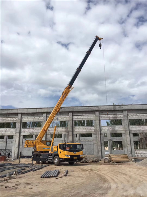 新华区吊装作业前会做设备检查吗？安全保障措施有哪些？